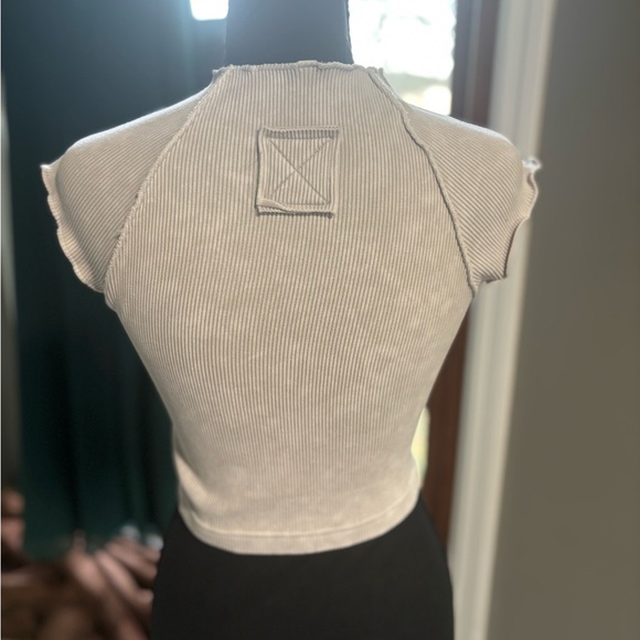 Women's Ribbed Cream Top - Picture 2 of 2